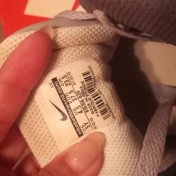 Nike - Picture 5 of 6